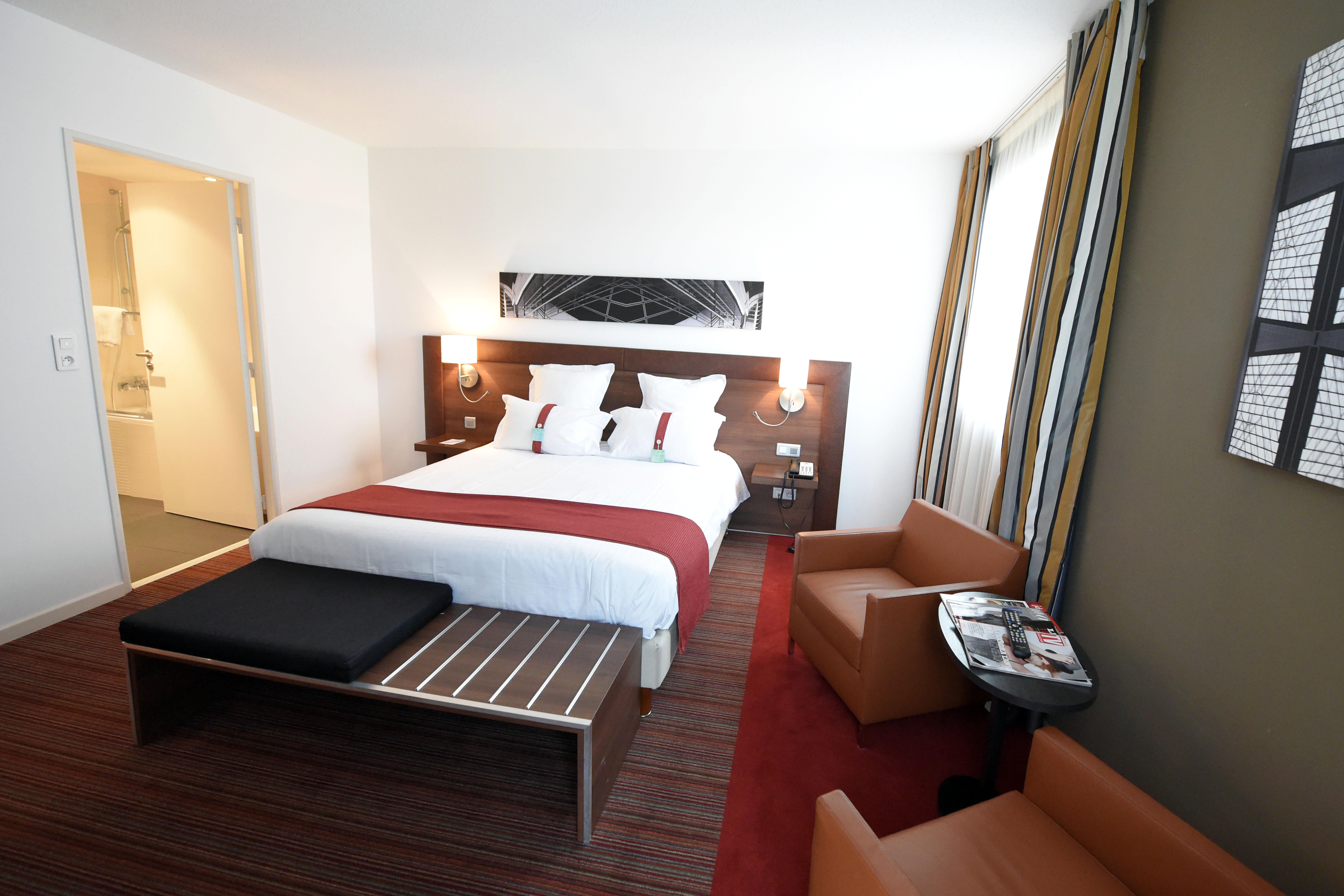 Holiday Inn Mulhouse By Ihg Экстерьер фото