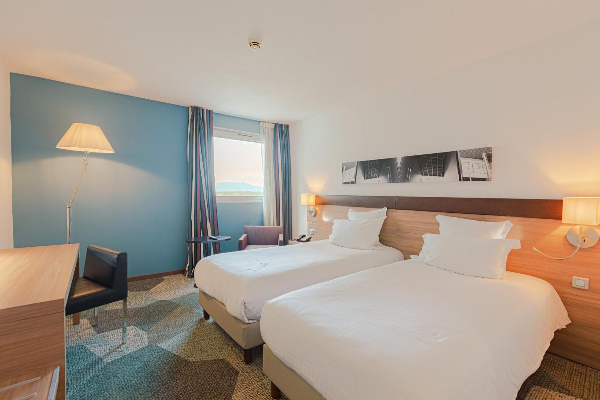 Holiday Inn Mulhouse By Ihg Экстерьер фото