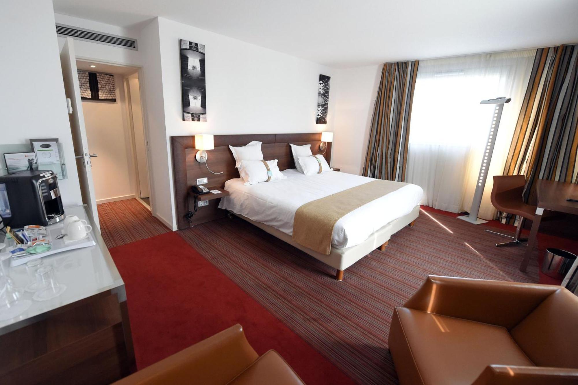 Holiday Inn Mulhouse By Ihg Экстерьер фото