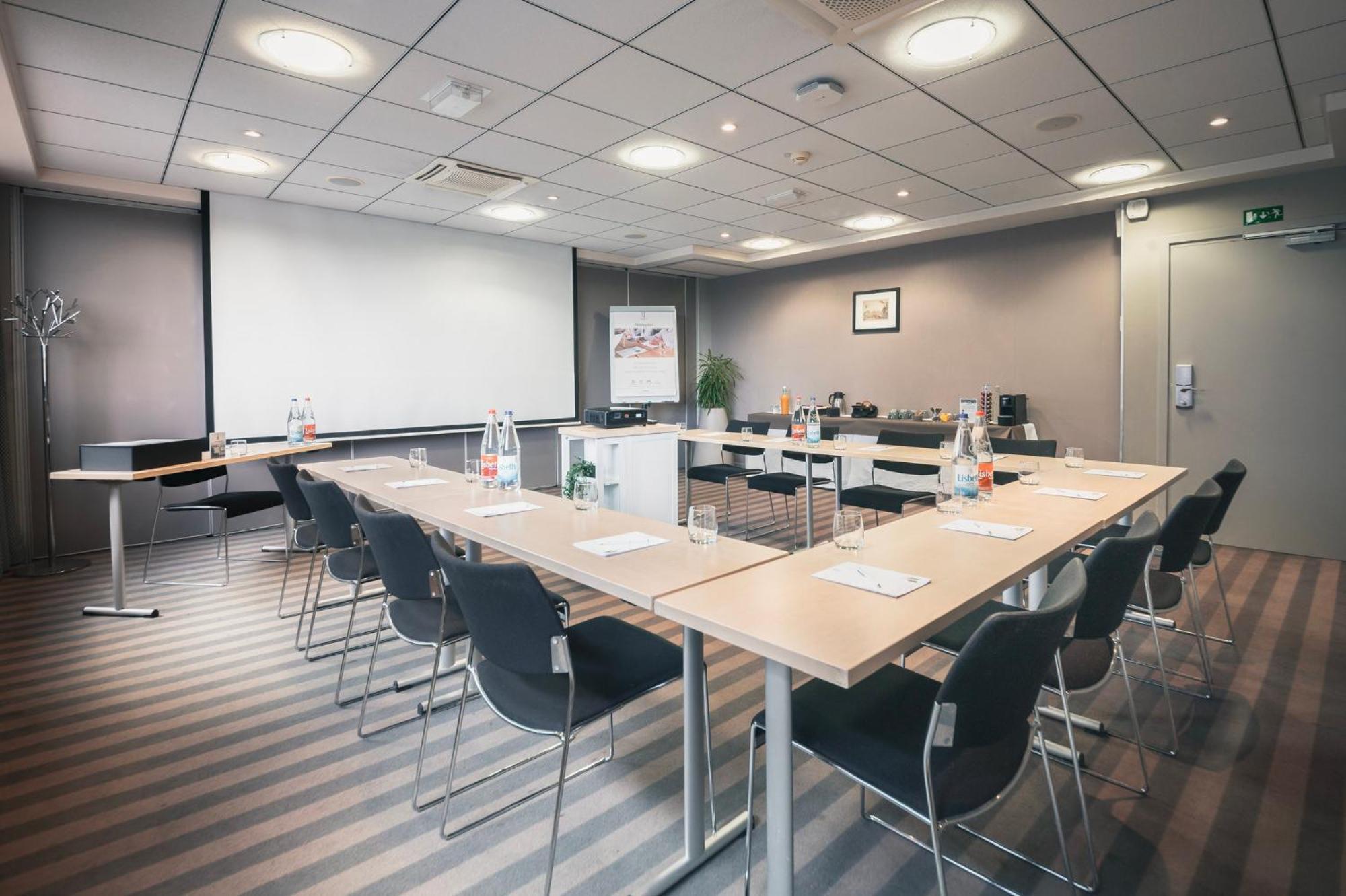 Holiday Inn Mulhouse By Ihg Экстерьер фото